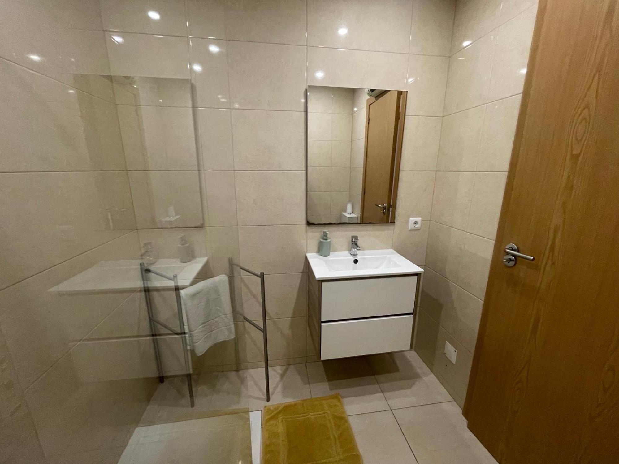Pretty Flat With Terrace, Air Cond, Free Parking, By Porto With Love Lda Exterior foto